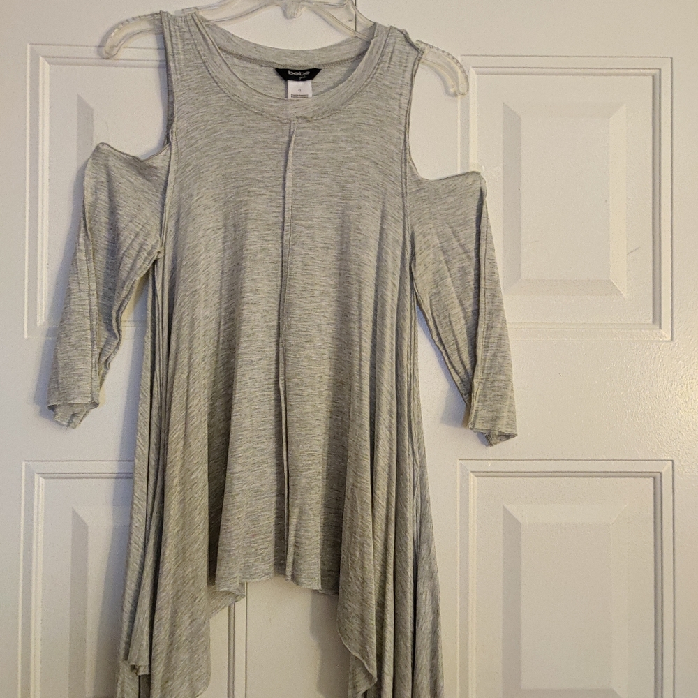 "bebe" Girls cold shoulder top NWOT